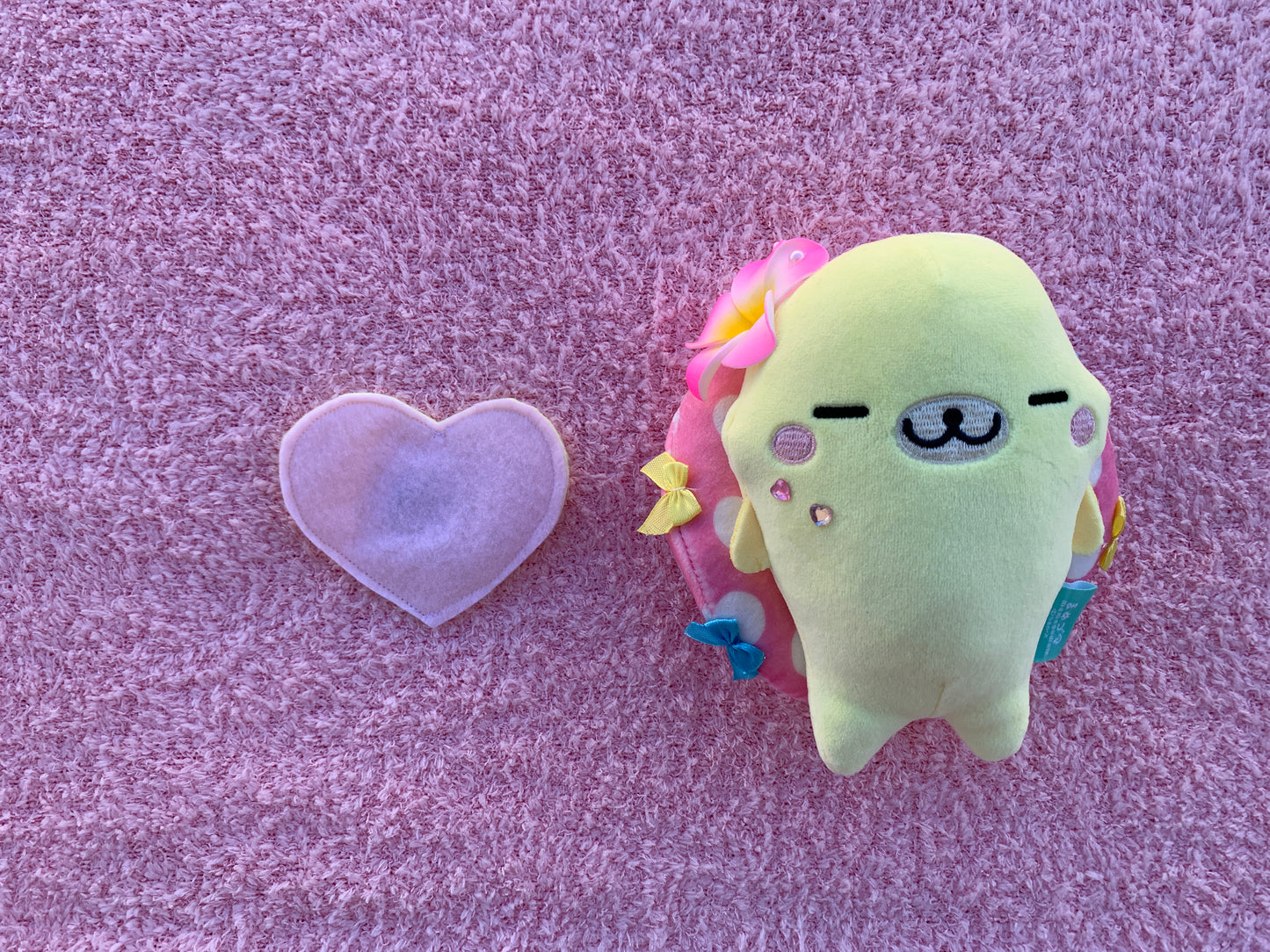 Relaxin’ Floaty Mamegoma Shoulder Buddy