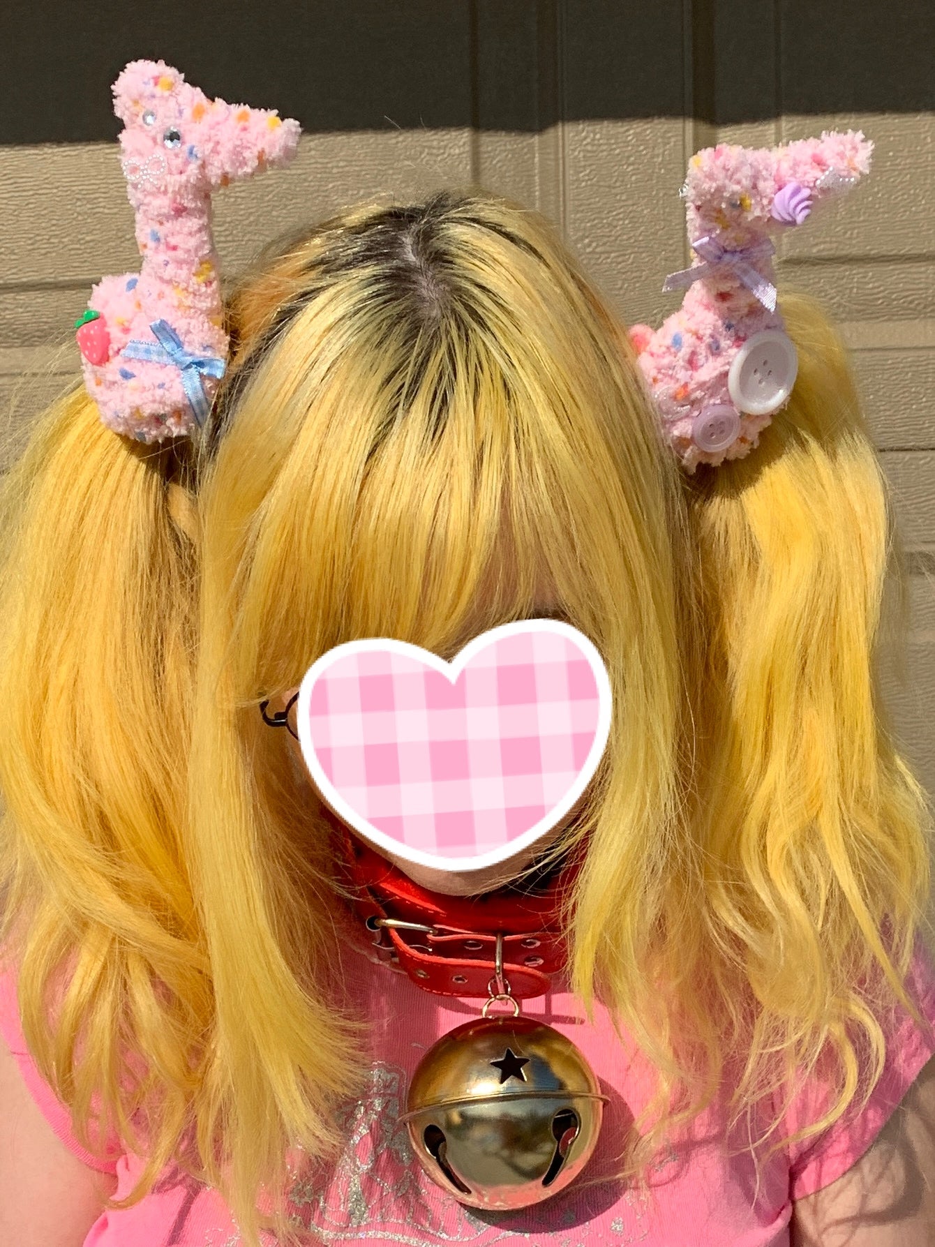 Charming Pink Fuzzy Note Clip