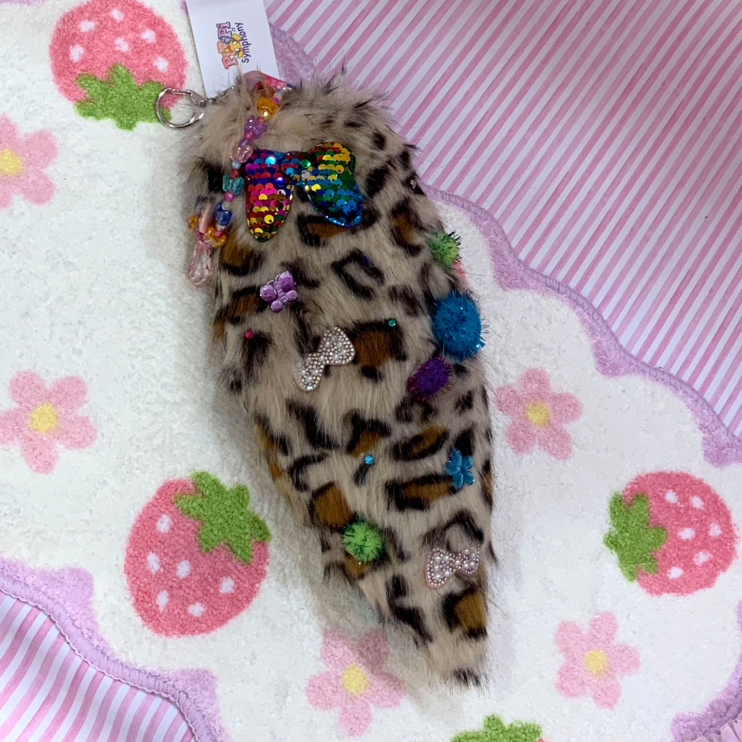 Flashy Leopard tail keychain