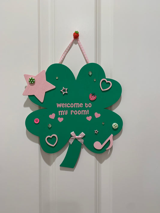 Welcome to my Room clover room sign - dark green