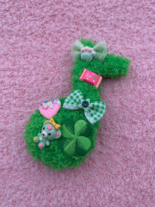 Lucky Charm Fuzzy Note Clip