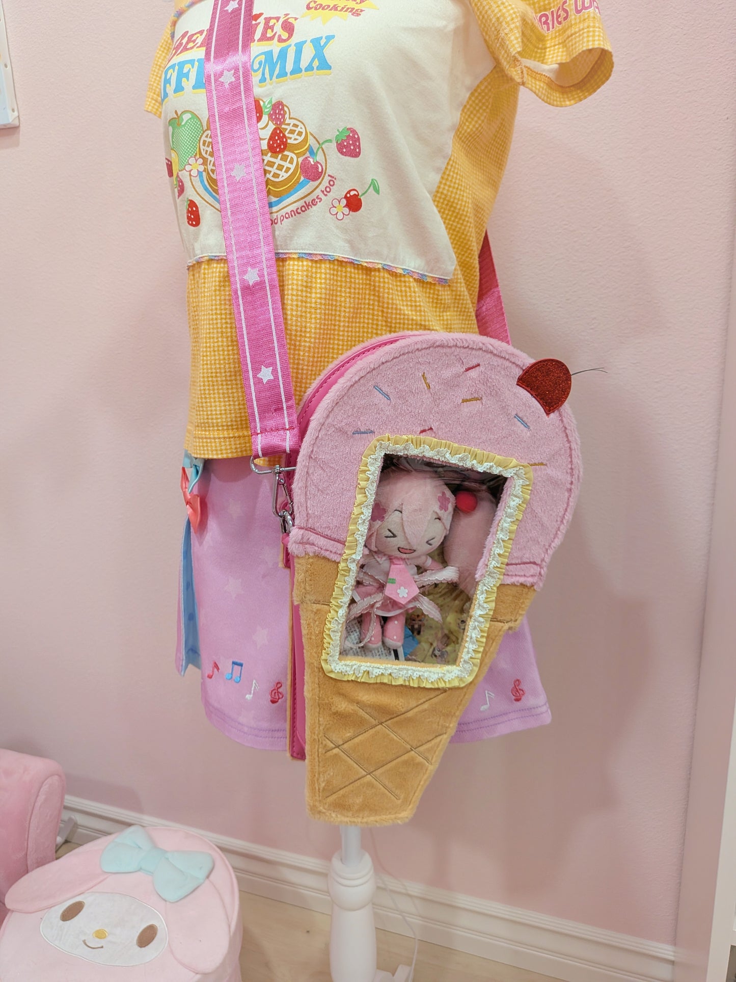 Ice Cream Outing! Oshi Carry Bag