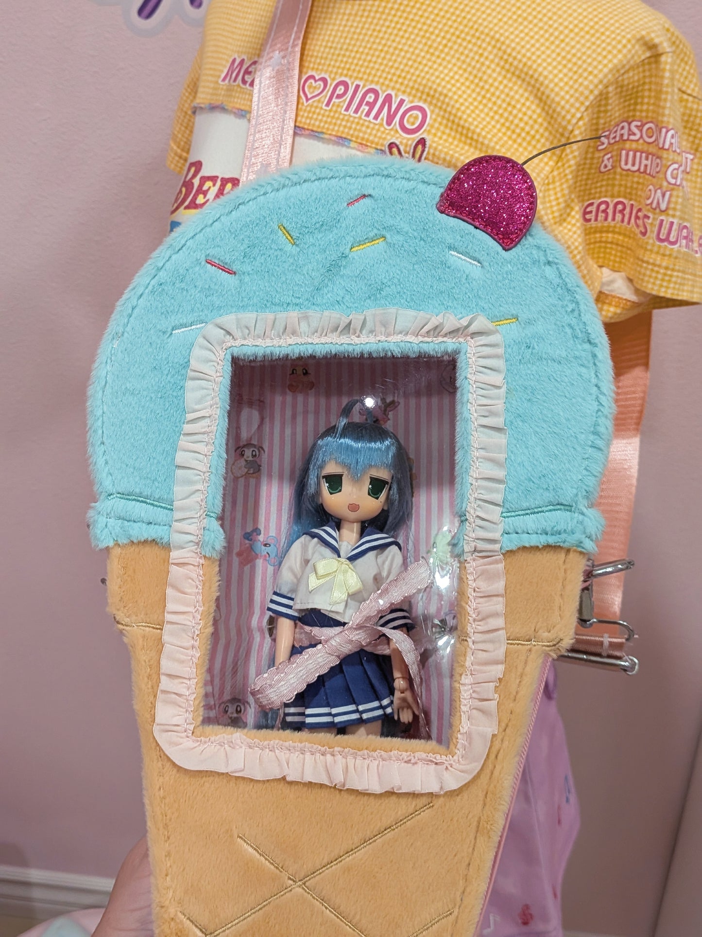 Ice Cream Outing! Oshi Carry Bag