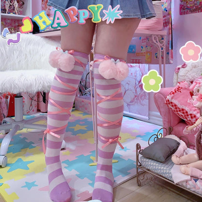 Snowball Ribbon Socks