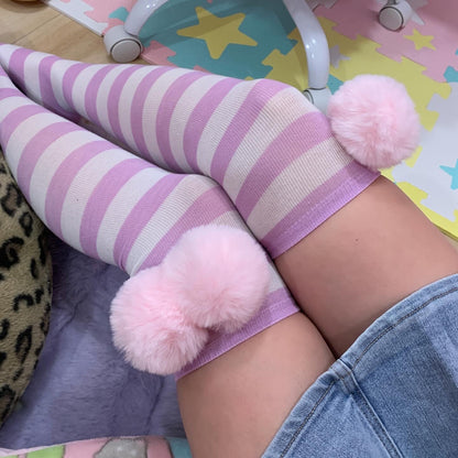 Snowball Ribbon Socks